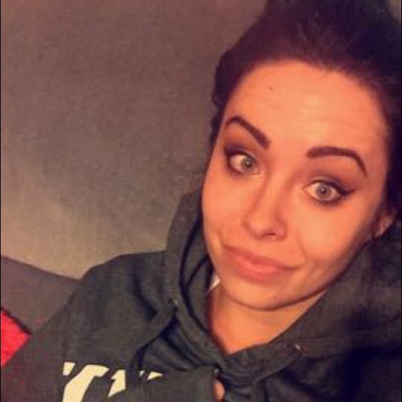 Meet your Posher, Michele - Picture 3 of 3